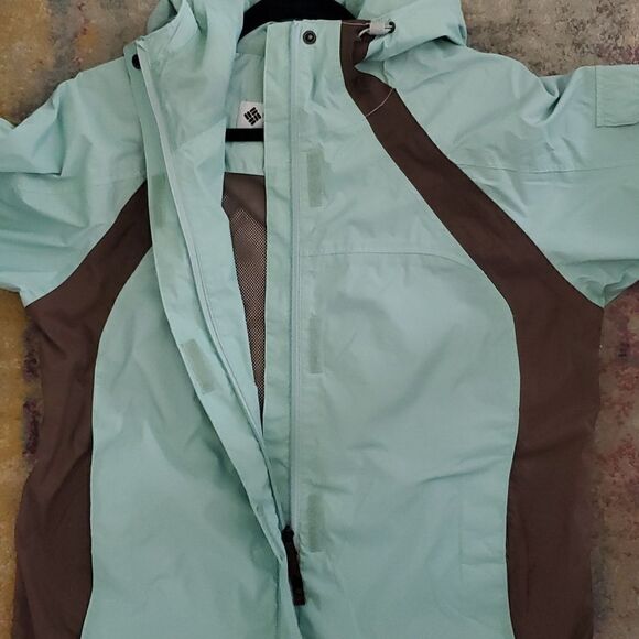 Columbia Packable Rain Jacket in Mint & Brown Size M - Picture 10 of 15